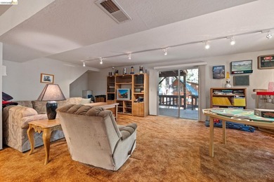 This cozy cabin comes fully furnished and move-in ready! This - photo 18