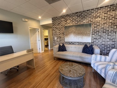 Own your office instead of leasing! Suite E at Diamond Lakes - photo 1