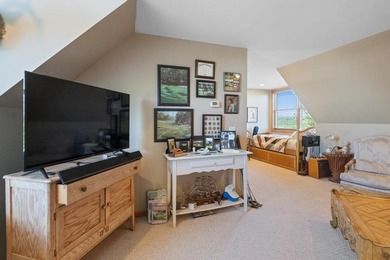 Discover breathtaking vistas of Crooked Lake from this - photo 22