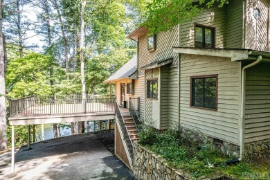 Indian Lake Home For Sale in Lake Toxaway North Carolina