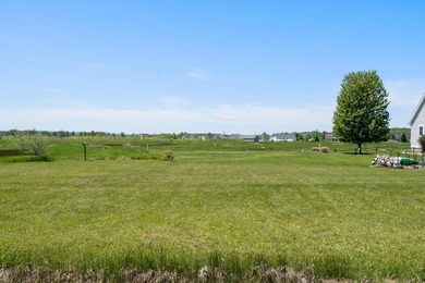 Discover breathtaking vistas of Crooked Lake from this - photo 40