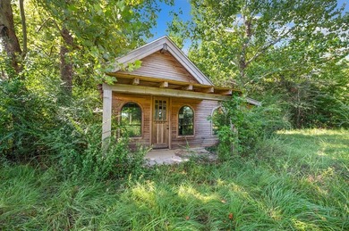 (private lake, pond, creek) Home For Sale in Call Texas