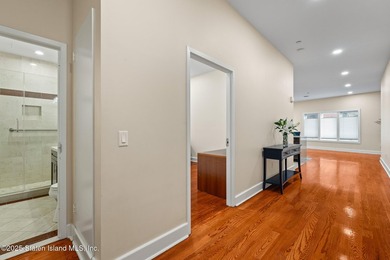 *PRICED TO SELL! GORGEOUS first-floor RENOVATED 2 BEDROOM 2 BATH - photo 8