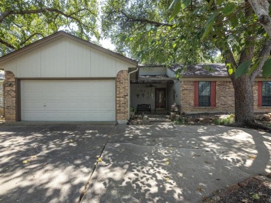 Lake Home Sale Pending in Arlington, Texas