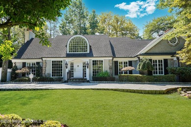 First time presented to the Market! A Neo-Classical Stunner - photo 1