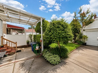 This detached single-family residence occupies a quiet - photo 5