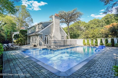First time presented to the Market! A Neo-Classical Stunner - photo 5