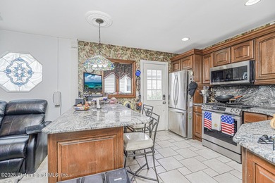 First time on the market! This detached 3-bedroom, 2-bath ranch - photo 8