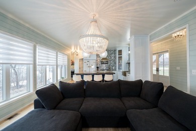 Stunning lake view luxury estate with dual living potential! - photo 12