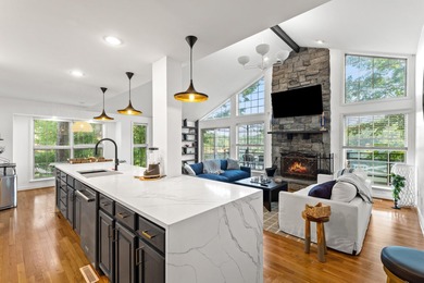 Lake Home For Sale in Lancaster, Kentucky