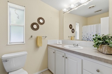 PRICED TO SELL!! MOTIVATED SELLER!! 2 bedroom, 2 bath home - photo 27
