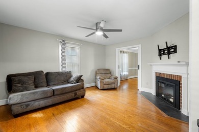 Located in the established College Park neighborhood in the Town - photo 36