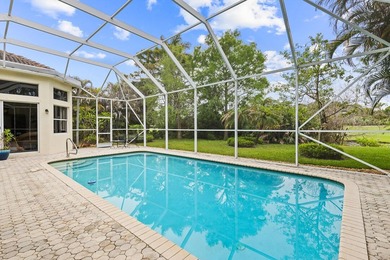 Discover luxury living in Palm Cove Golf & Yacht Club in this - photo 38