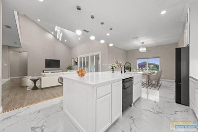 Luxury 5 Bedroom, 4 bath Home located in the Exclusive SPI Golf - photo 7