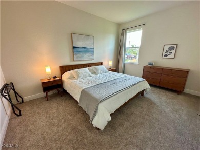 Move-in ready 4BR/3BA waterfront beauty with direct Gulf access - photo 8