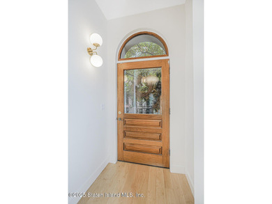 Welcome to 645 Carroll Street! This stunning and impeccably - photo 4