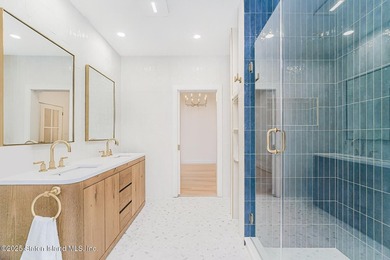Welcome to 645 Carroll Street! This stunning and impeccably - photo 10