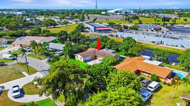 Excellent Opportunity in West Palm Beach,FL.This 3 bedroom,2 - photo 44