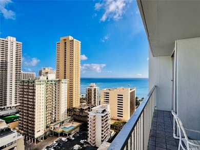 Rarely available high-floor corner unit on the Diamond Head side - photo 7