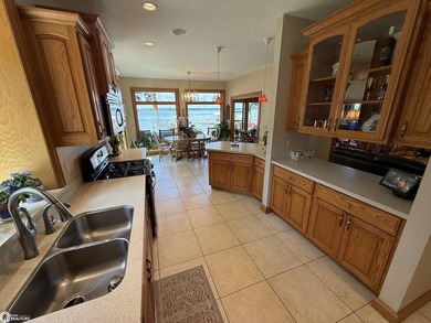 Unrivaled Waterfront Luxury with Private Guest Retreat & Sandy - photo 13