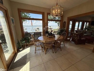 Unrivaled Waterfront Luxury with Private Guest Retreat & Sandy - photo 14
