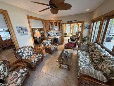 Unrivaled Waterfront Luxury with Private Guest Retreat & Sandy - photo 16