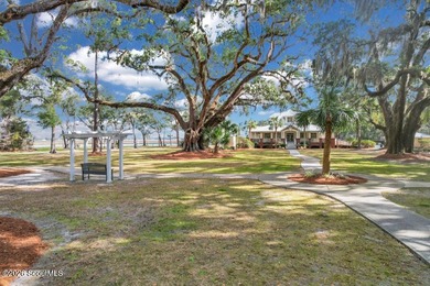 Experience the beauty of coastal living on Lot 32 Spinnaker Wynd - photo 17
