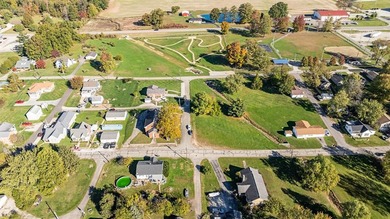 Just 10 minutes outside of Batesville, the possibilities are - photo 3
