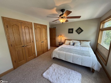 Unrivaled Waterfront Luxury with Private Guest Retreat & Sandy - photo 32