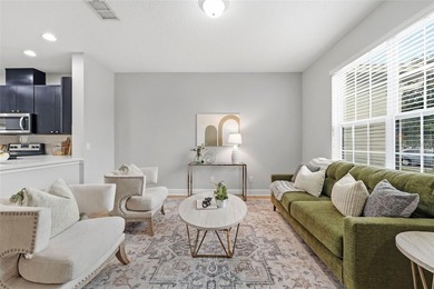 Under contract-accepting backup offers. Welcome to this - photo 4