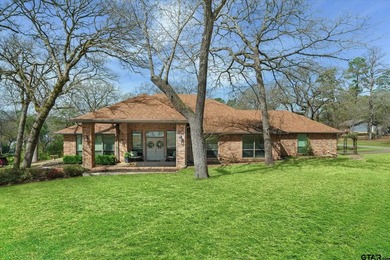 Open House 6/28/26 2-5PM. Absolutely stunning, fully updated - photo 2