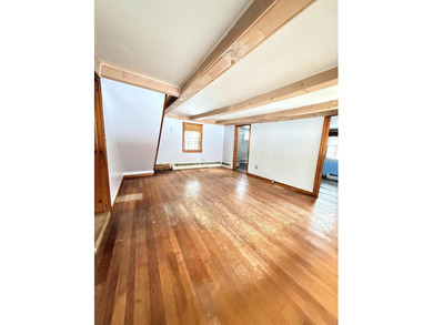 Charming 3-Bedroom Home in Saranac - Priced to Sell Fast! - photo 3