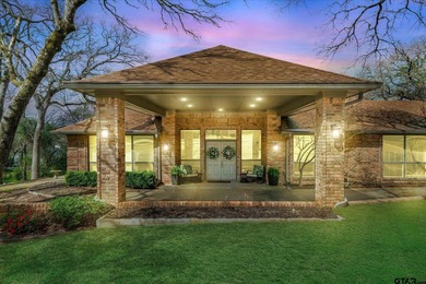 Open House 6/28/26 2-5PM. Absolutely stunning, fully updated - photo 3