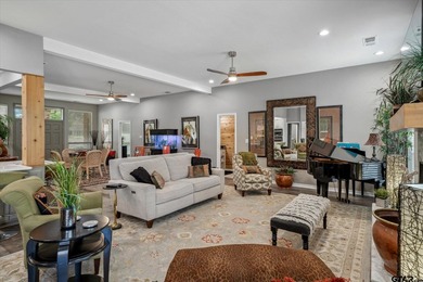 Open House 6/28/26 2-5PM. Absolutely stunning, fully updated - photo 10