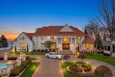 Welcome to an unparalleled lakefront estate offering 150 feet of - photo 1