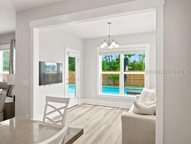 The custom heated and chilled in-ground pool, water features - photo 13