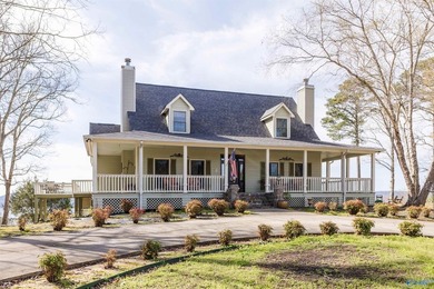 Wake up to million-dollar Lake Guntersville views every single - photo 6