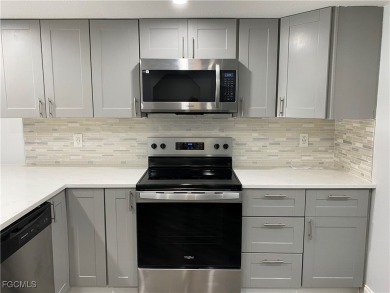 Cape Coral Lakes Area Condo For Sale in Cape Coral Florida