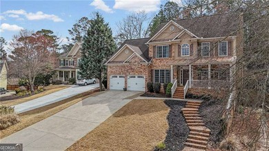 Welcome to this spacious 6-bedroom, 4 full bathroom home - photo 2