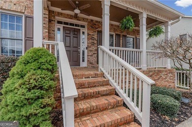 Welcome to this spacious 6-bedroom, 4 full bathroom home - photo 4