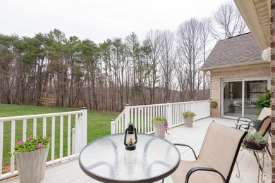This pristine home on Bloomington's south side benefits from its - photo 9