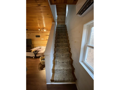 Immaculate 11/2 story cabin located near the shores of Barren - photo 12