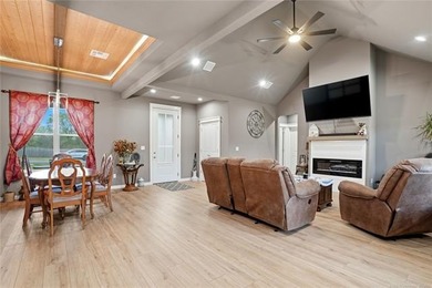 Custom character meets country freedom in this thoughtfully - photo 15