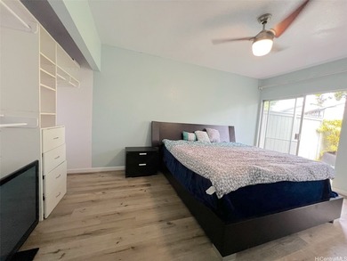 Discover this conveniently located townhouse in the heart of - photo 3