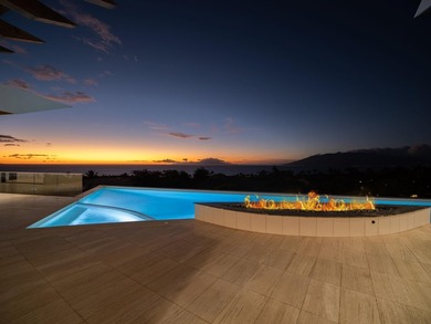 Perched atop the exclusive and private enclave of The Ridge at - photo 4