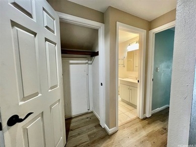 Discover this conveniently located townhouse in the heart of - photo 7