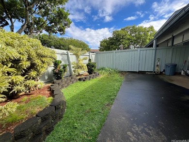 Discover this conveniently located townhouse in the heart of - photo 8