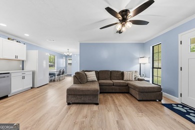 Beautifully remodeled and move-in ready, this 3-bedroom, 2-bath - photo 3