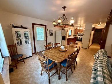 Discover your perfect Raystown Lake getaway! Located just - photo 17