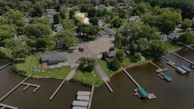 Lake Home For Sale in Poynette, Wisconsin